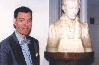 Frank Norden, seit drei Jahren Lehrbeauftragter der Heinrich-Heine-Universit&auml;t wie der Volkshochschule D&uuml;sseldorf in Sachen Hochschulrundfunk: Ausbilder, Produzent, Tonmeister.